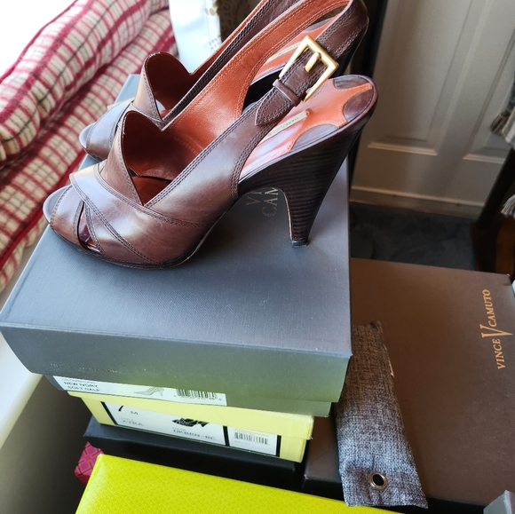 Max Studio Women's open toe slingback all leather shoes, Size 7M - Picture 3 of 8